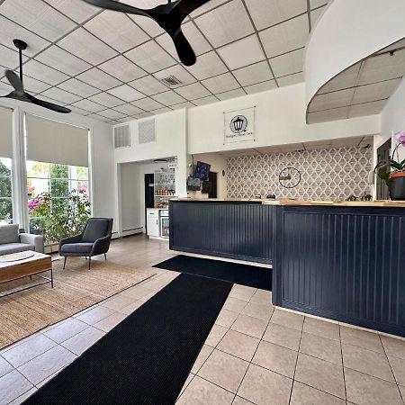 Budget Host East End Hotel In Riverhead Eksteriør billede