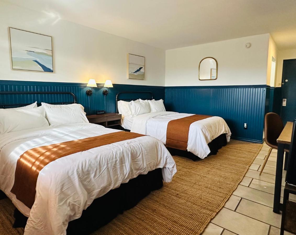 Budget Host East End Hotel In Riverhead Eksteriør billede